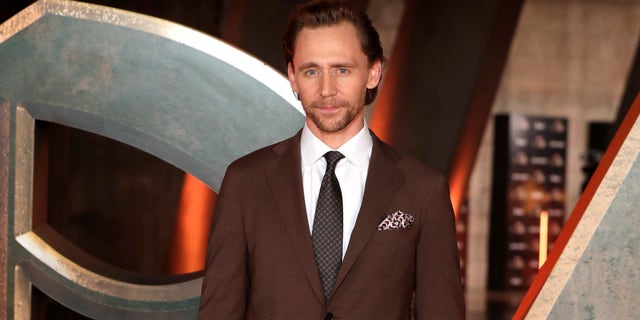 Hiddleston Appears at the London Screening of Marvel's New Play "Loki"
