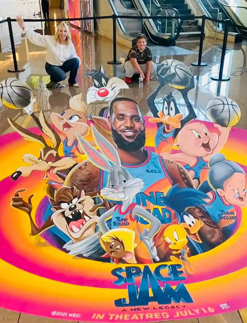 "Space Jam" rating:The James version is not as good as the Jordan version?