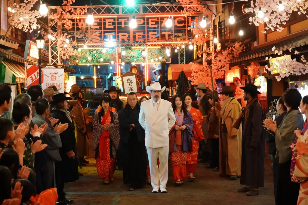 Nicholas Cage's "Prisoners of the Ghostland" exposure stills and posters