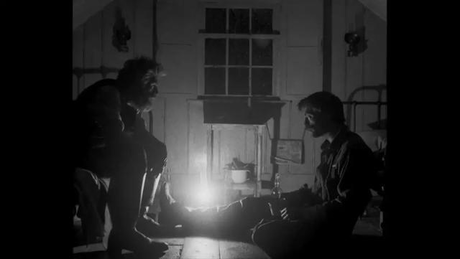 "The Lighthouse" takes you to feel the primitive fear in the ancestral image