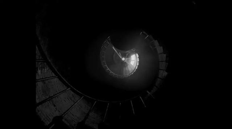 "The Lighthouse" takes you to feel the primitive fear in the ancestral image