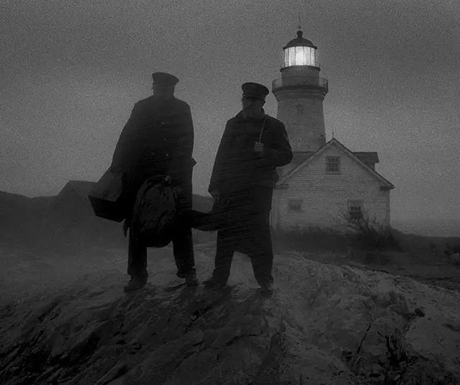 "The Lighthouse" takes you to feel the primitive fear in the ancestral image