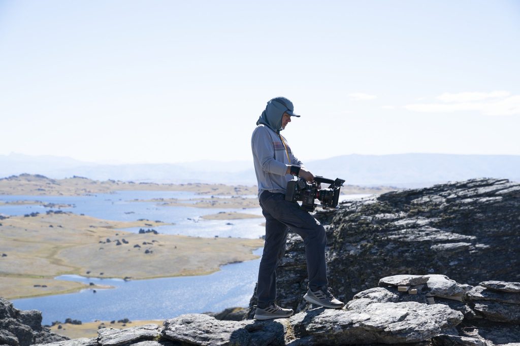 The TV series version of "The Lord of the Rings" exposes work photos and stills