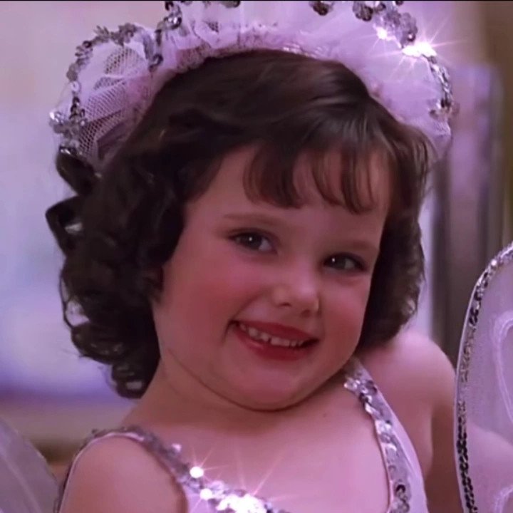 Those little loli who can be used as social account avatars in the movies