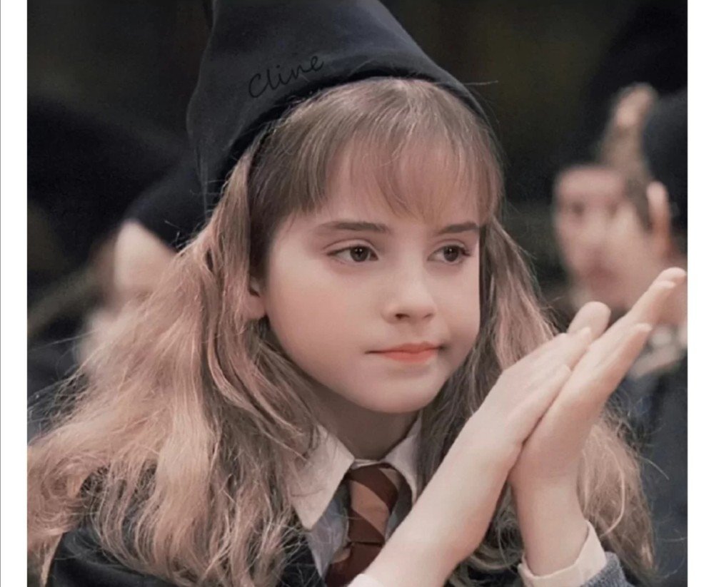 Those little loli who can be used as social account avatars in the movies