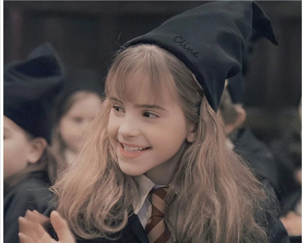 Those little loli who can be used as social account avatars in the movies