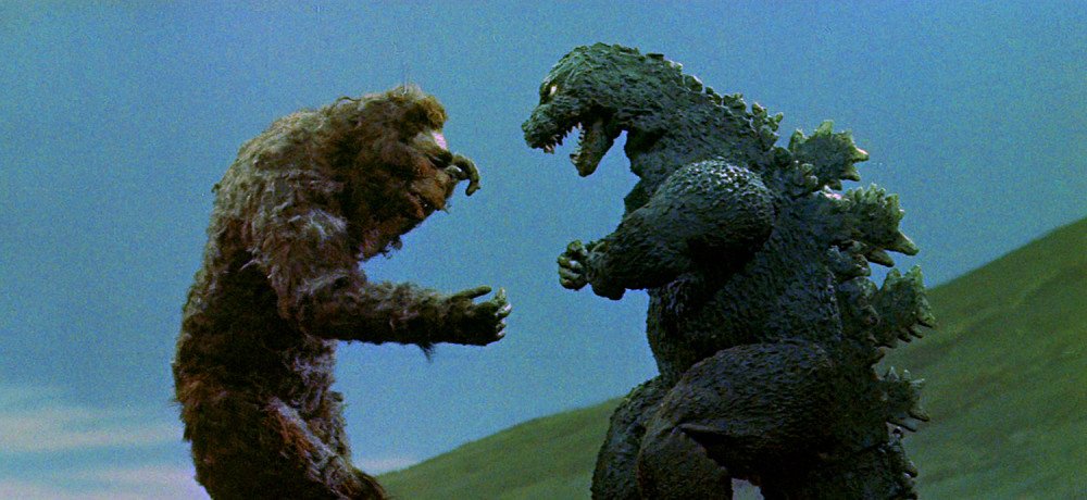 What are the heights of Godzilla and Kong, do you know?