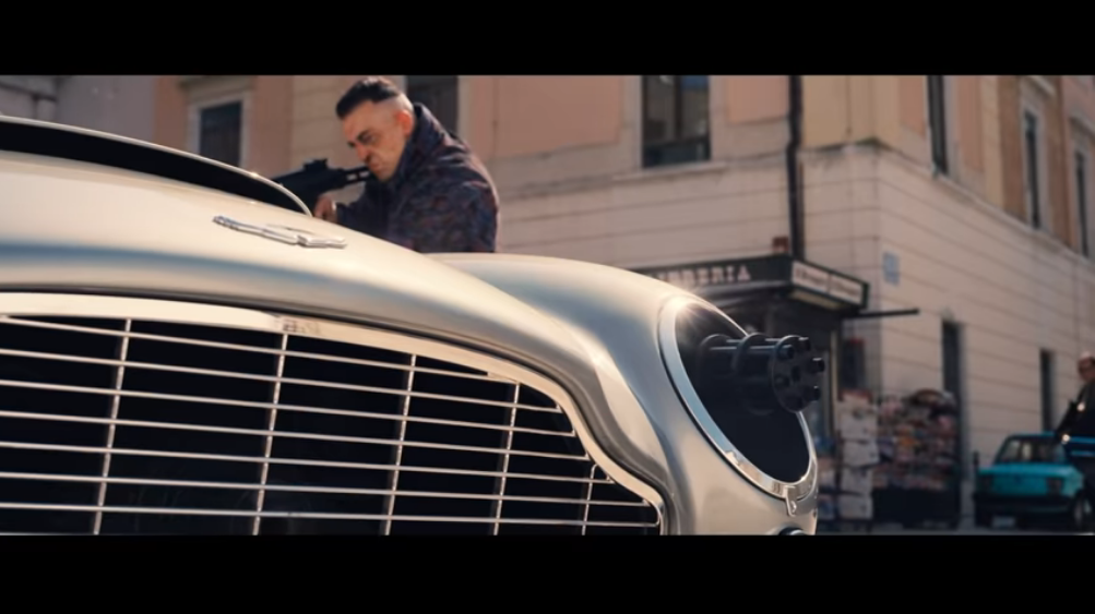 "007: No Time to Die" reveals the ultimate trailer, Bond is surrounded by enemies