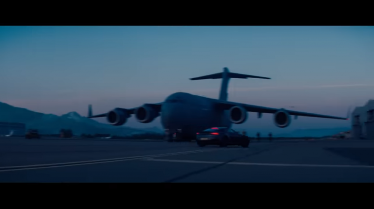 "007: No Time to Die" reveals the ultimate trailer, Bond is surrounded by enemies