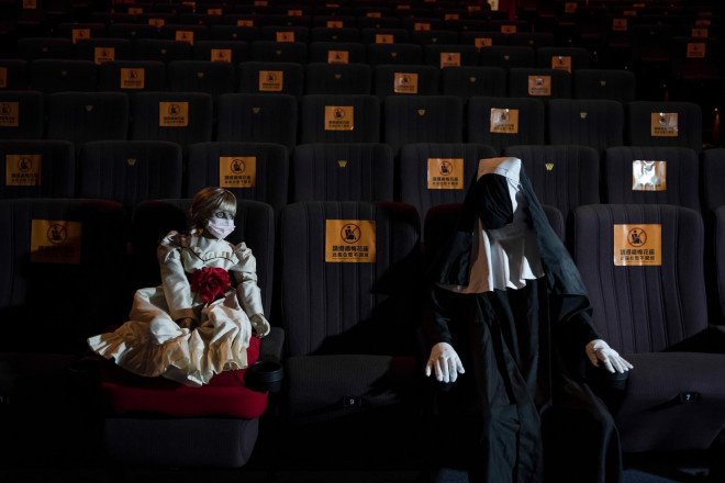 Annabelle and Demon Nun watch "Malignant" with you, do you dare?