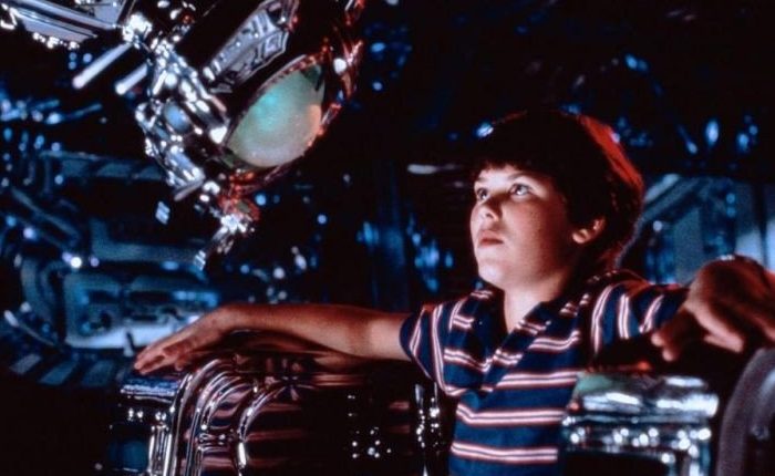 Disney relaunched the sci-fi film "Flight of the Navigator", the director turned out to be her!