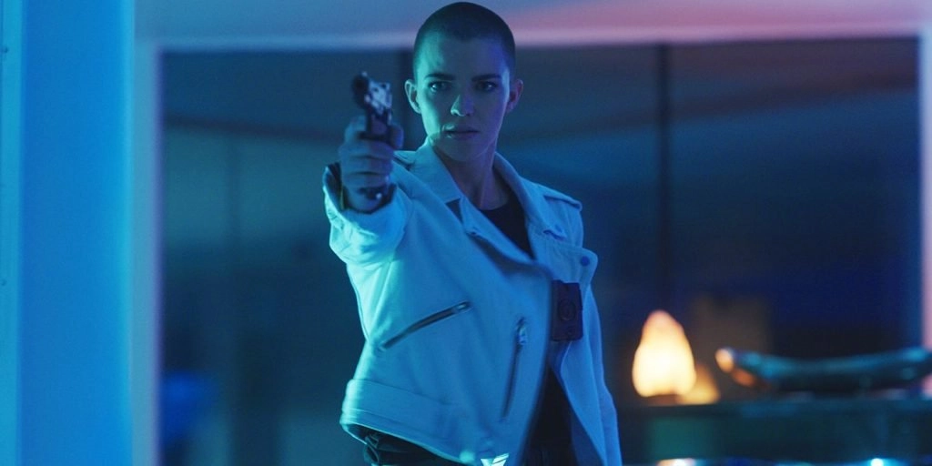 Is the 2021 major heroine action movie "overwhelming"? Killers, agents, bodyguards, special forces scream revenge.