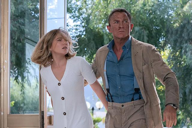 "007: No Time to Die" is outstanding: the action scenes are breathtaking, the ending is perfect, and the heroine is also amazing