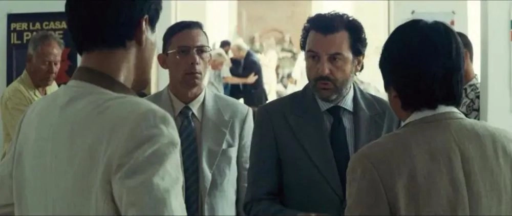 "Escape from Mogadishu": North Korean and South Korean diplomats joined forces to escape from war-torn areas