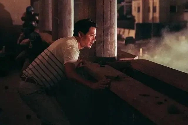 "Escape from Mogadishu": North Korean and South Korean diplomats joined forces to escape from war-torn areas