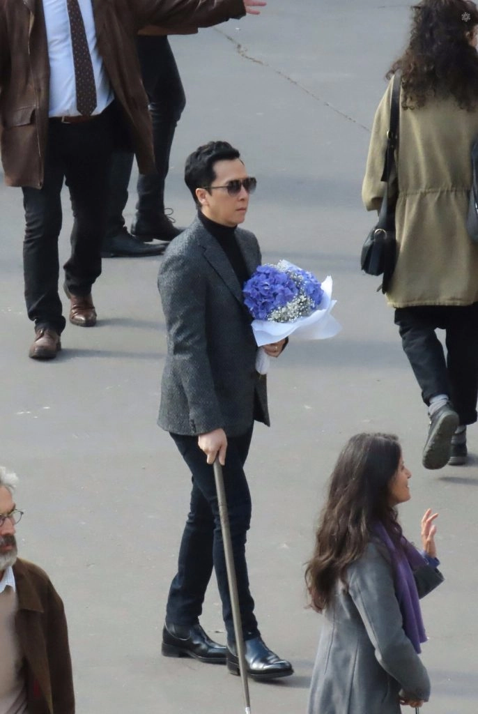 Keanu Reeves's new film "John Wick: Chapter 4" shoots live photos exposed Donnie Yen's styling in the film