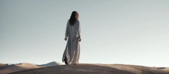 "Sand Dune" releases a special edition of clothing aesthetics, the beauty of modeling from another world