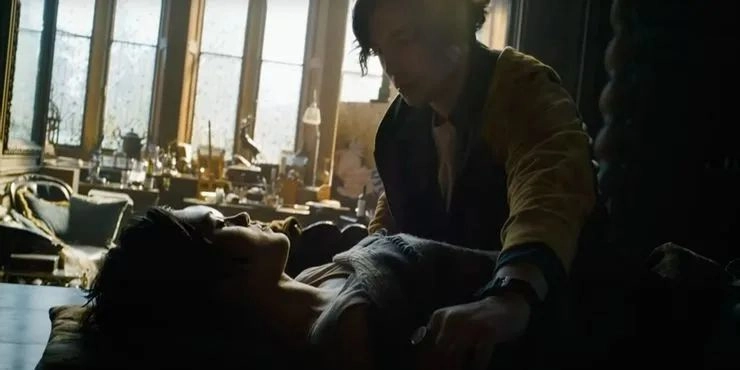 "The Flash" first trailer stinger analysis: Two generations of the Flash in the same frame