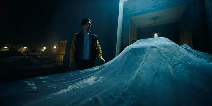 "The Flash" first trailer stinger analysis: Two generations of the Flash in the same frame