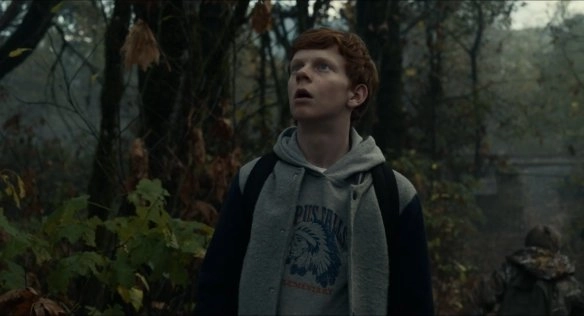 The supernatural horror film "Antlers" exposes Official Exclusive Clip, where forest monsters attack humans!