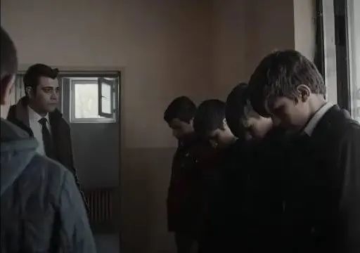 "Brother's Keeper": The film uses a seemingly everyday story to make a sharp satire on bureaucracy and authority!