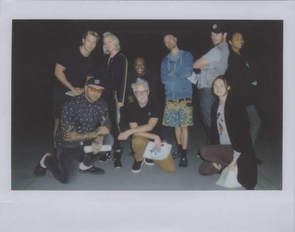 Marvel's "Guardians of the Galaxy Vol. 3" officially started shooting, James Gunn shared a group photo of several casts!