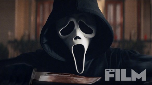 "Scream 5" released new stills, and the ghost mask killer appeared on the cover of the new issue of "Total Film"!