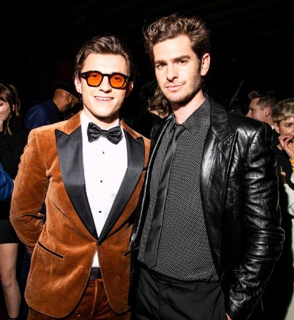 Second-generation Spider-Man actor Andrew Garfield: I like Tobey Maguire's version of "Spider-Man" the most