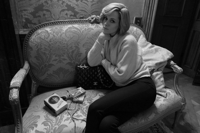 "Spencer" exposed massive behind-the-scenes photos, Kristen Stewart staged a gorgeous "fashion show"