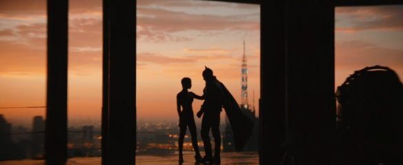 "The Batman" brand new LOGO officially announced, red and black interlaced shows the mystery