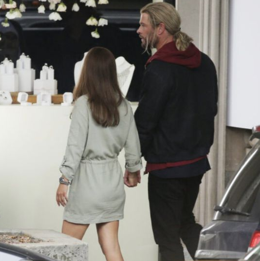 "Thor: Love and Thunder" exposes photos of the shooting scene, Thor and his girlfriend Jane are in the same frame