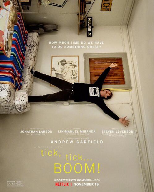 "Tick, Tick...Boom!" released a new poster, Andrew Garfield raised his arms and shouted
