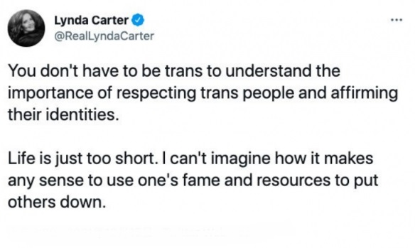 First-generation Wonder Woman actor Lynda Carter posted an article criticizing J.K. Rowling for being "afraid of transgender people"