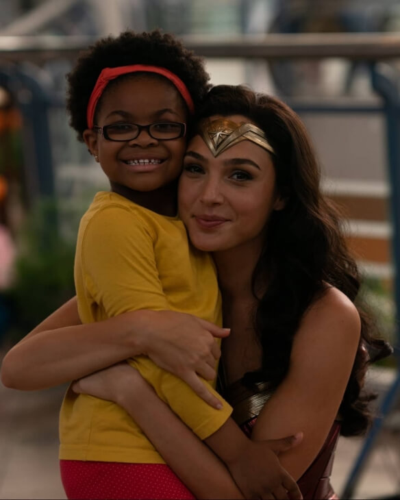 Gal Gadot shares behind-the-scenes photos of Wonder Woman 1984 I look forward to shooting a sequel-3