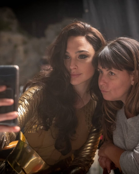 Gal Gadot shares behind-the-scenes photos of Wonder Woman 1984 I look forward to shooting a sequel-7