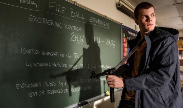 Metacritic website TOP15 of 2021 bad movies list: "Me You Madness" only 7 points!