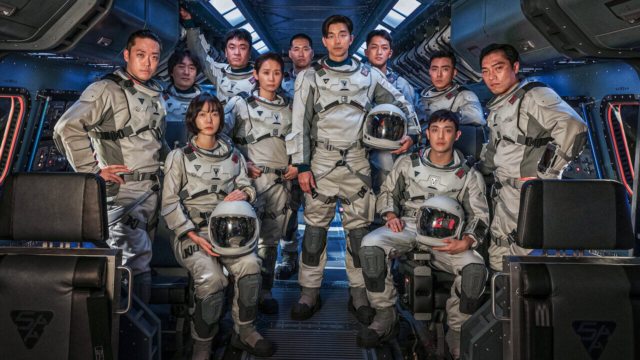 Sci-fi thriller Korean drama The Silent Sea reveals new stills-5