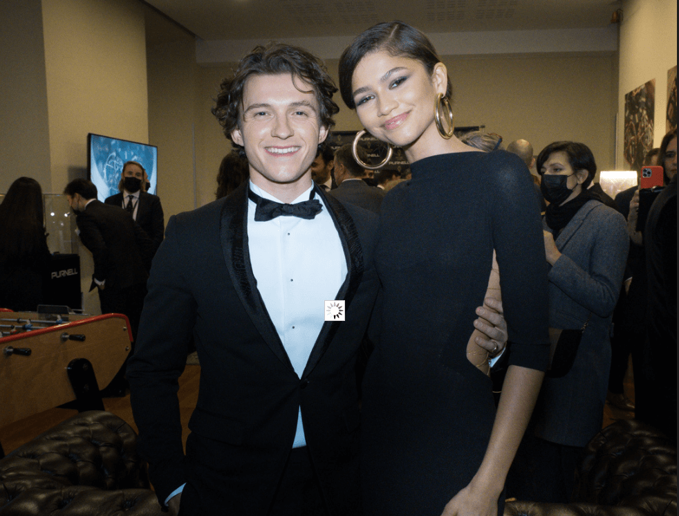 "Spider-Man: No Way Hom" pre-sale has started, Tom Holland & Zendaya appeared at the Golden Globe Awards