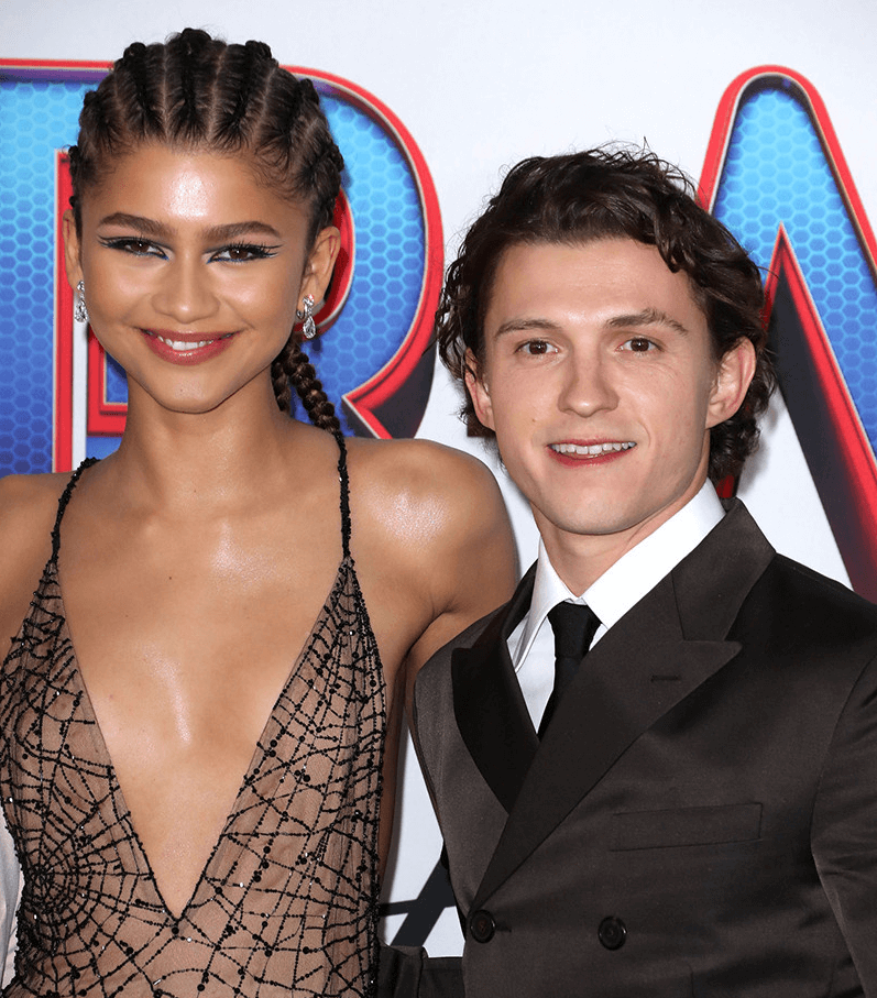 "Spider-Man: No Way Home" premiered in Los Angeles, Tom Holland and Zendaya appeared together sweetly