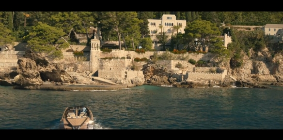 The Unbearable Weight of Massive Talent exposure trailer Nicolas Cage plays himself in the new film-5