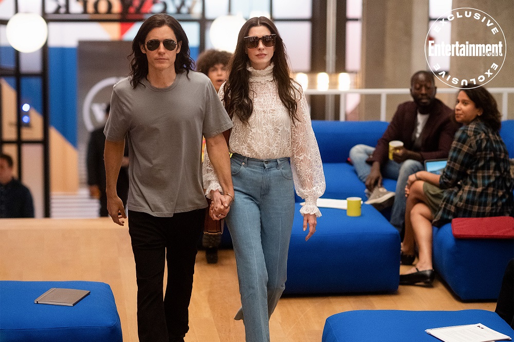 The first stills of "WeCrashed" starring Jared Leto and Anne Hathaway revealed