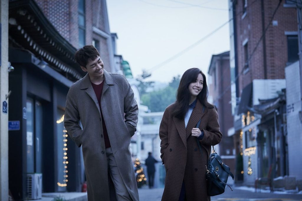 The new film "Happy New Year" directed by Jae-young Kwak reveals stills
