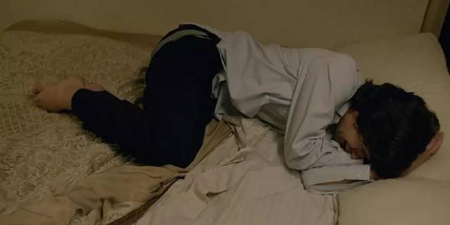 "A Very English Scandal" Review: The Best Rated Gay Drama of 2018