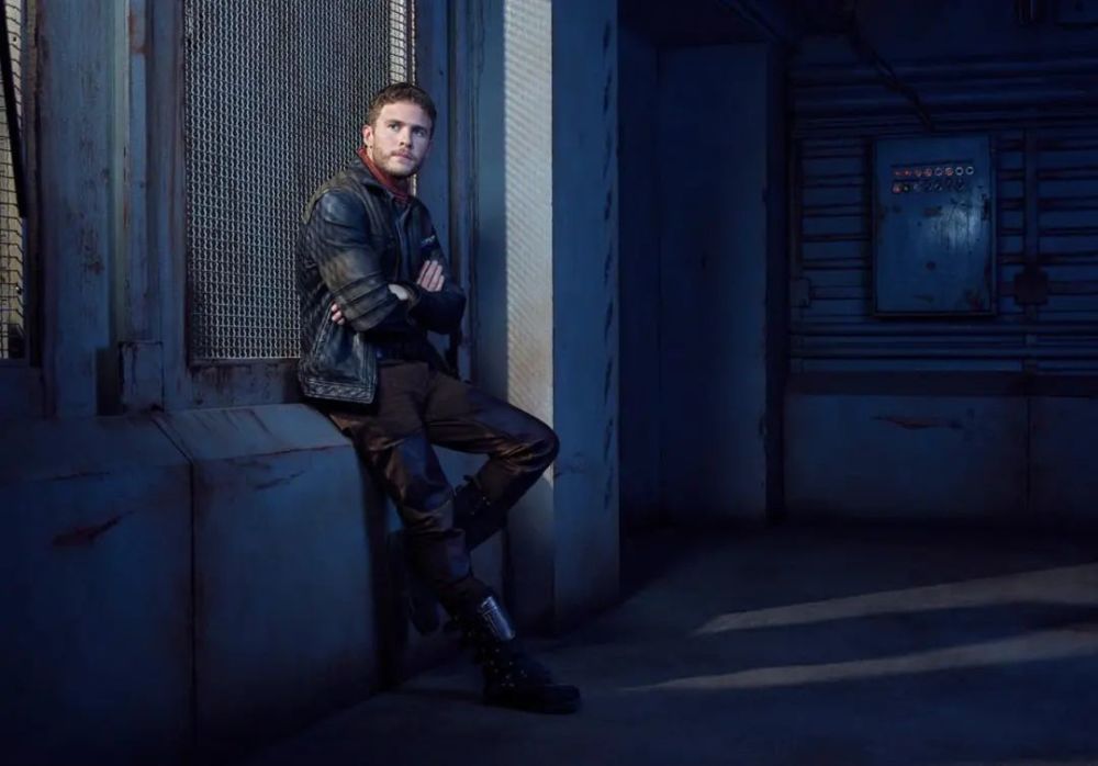 Fans have begun to suggest that Marvel get a "three generations of Hulk in the same frame"!