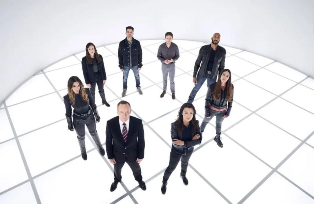 Fans have begun to suggest that Marvel get a "three generations of Hulk in the same frame"!