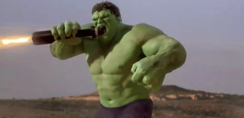 Fans have begun to suggest that Marvel get a "three generations of Hulk in the same frame"!