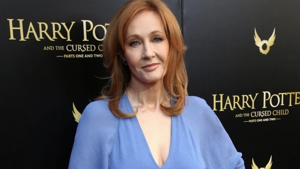 It was revealed that "Harry Potter 20th Anniversary: Return to Hogwarts" had invited J.K. Rowling but was rejected by her team