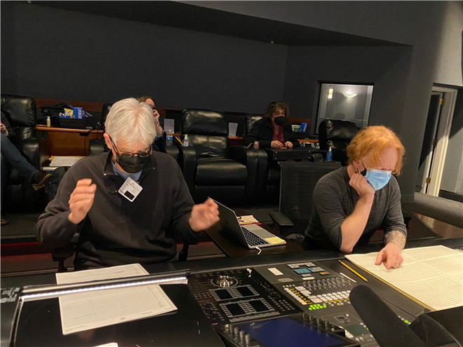 Marvel's "Doctor Strange in the Multiverse of Madness" released behind-the-scenes photos, the film's soundtrack work is steadily progressing