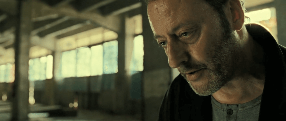 "22 Bullets" Review: What kind of surprises can Jean Reno bring to us in a weird gangster movie?