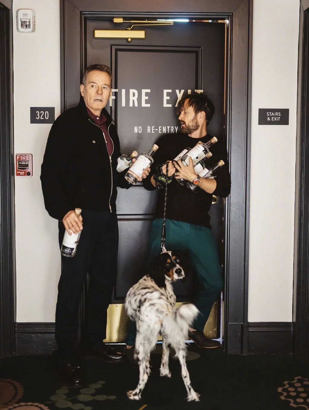 breaking-bad-walter-white-and-jesse-pinkman-reunite-for-photo-a-portrait-4